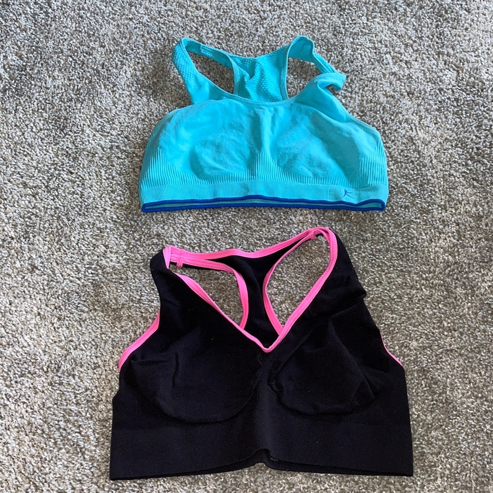 Women sport bra